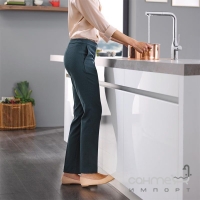 Сенсорный смеситель для кухни с выдвижным изливом Grohe Essence Foot Control 30311000 хром