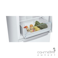 Отдельностоящий двухкамерный холодильник с нижней морозильной камерой Bosch KGN36NW306 белый