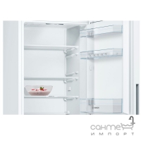 Отдельностоящий двухкамерный холодильник с нижней морозильной камерой Bosch Serie 4 KGV36UW206