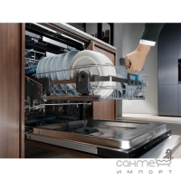 Встраиваемая посудомоечная машина на 13 комплектов посуды Electrolux EEC967300L
