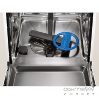 Встраиваемая посудомоечная машина на 13 комплектов посуды Electrolux EMS47320L