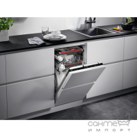 Вбудована посудомийна машина на 10 комплектів посуду AEG FSM 71507 P