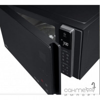 Настольная микроволновая печь LG MS2595DIS черная