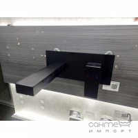 Квадратный настенный смеситель для раковины Vito 1105-055BL чёрный